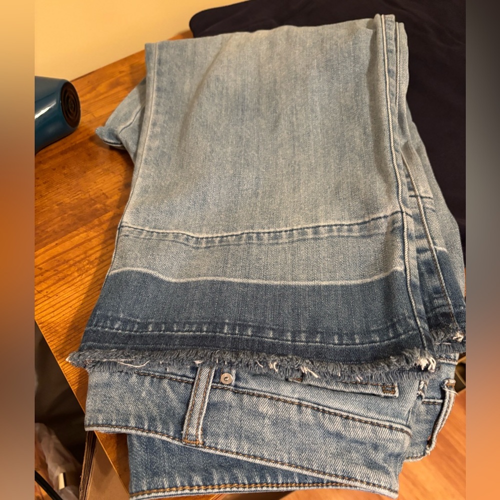 Chico's Two-Tone Light Blue Cropped Wide-Leg Jeans with Dark Hem - Picture 10 of 10